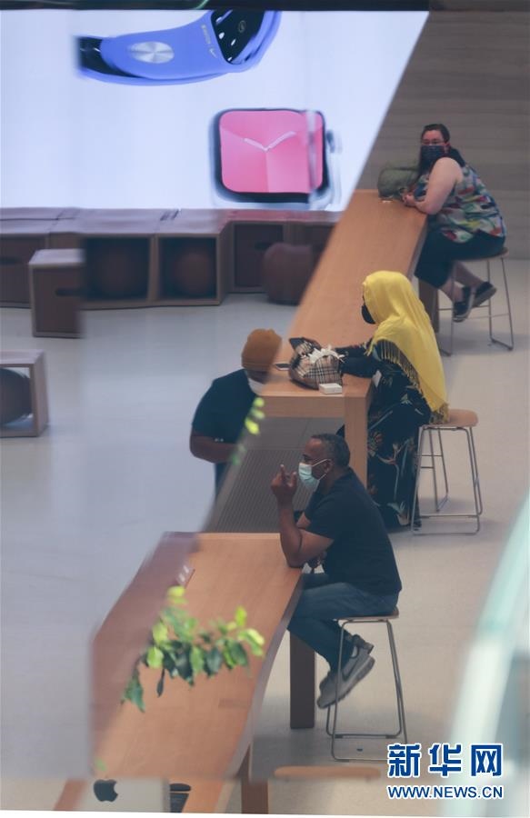 （國(guó)際）（4）紐約市部分蘋(píng)果商店“重啟”