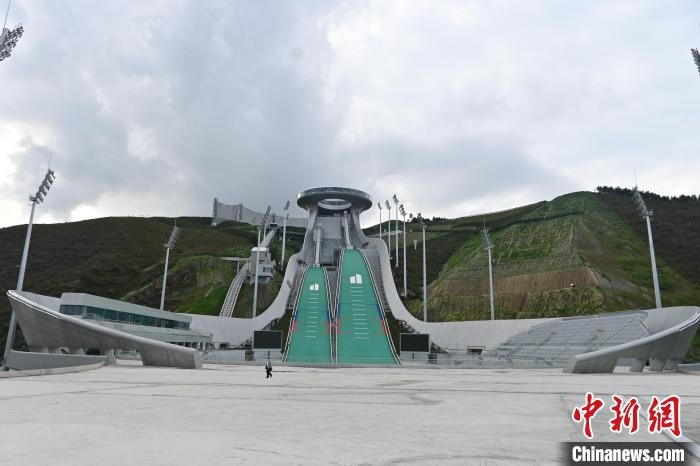 “雪如意”近景?！〉杂鸺?攝