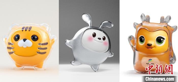 設(shè)計團隊曾嘗試在冰殼之下更換成老虎、兔子或麋鹿等形象。(資料圖) 劉平云供圖