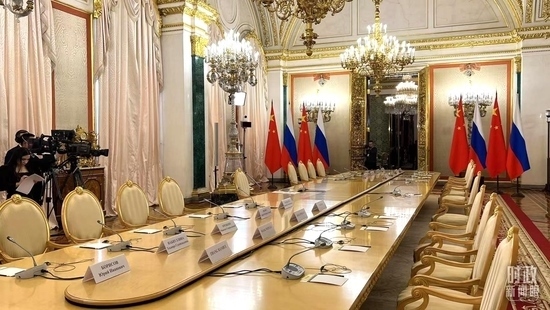 △習(xí)主席和普京總統(tǒng)舉行小范圍會談的會場。（總臺央視記者程鋮拍攝）