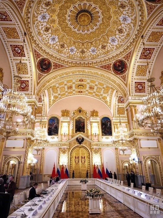 △習(xí)主席和普京總統(tǒng)舉行大范圍會談的會場。（總臺央廣記者潘毅拍攝）