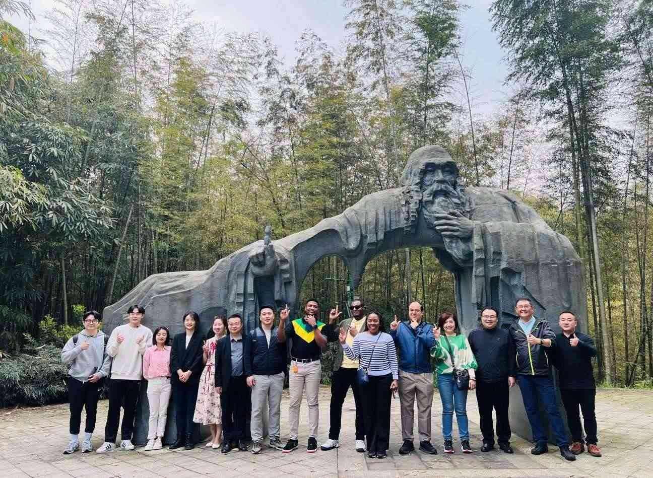 Guizhou Echo | 這一波，貴州又圈“國際粉”了