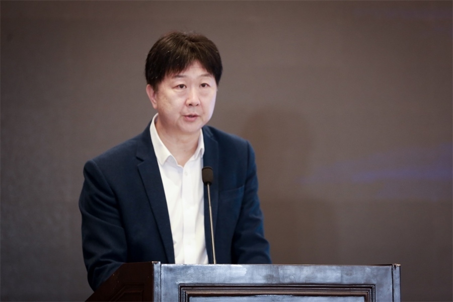 中國(guó)民主法制出版社黨委書記、社長(zhǎng)、總編輯 劉海濤