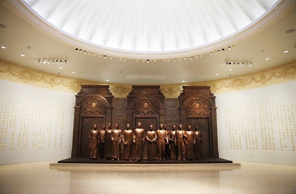 中共一大紀(jì)念館序廳。人民網(wǎng)記者 楊文全攝