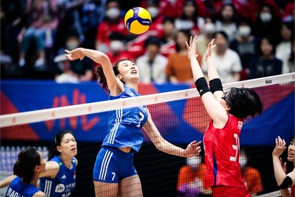 王媛媛扣球。圖片來源：國際排聯(lián)