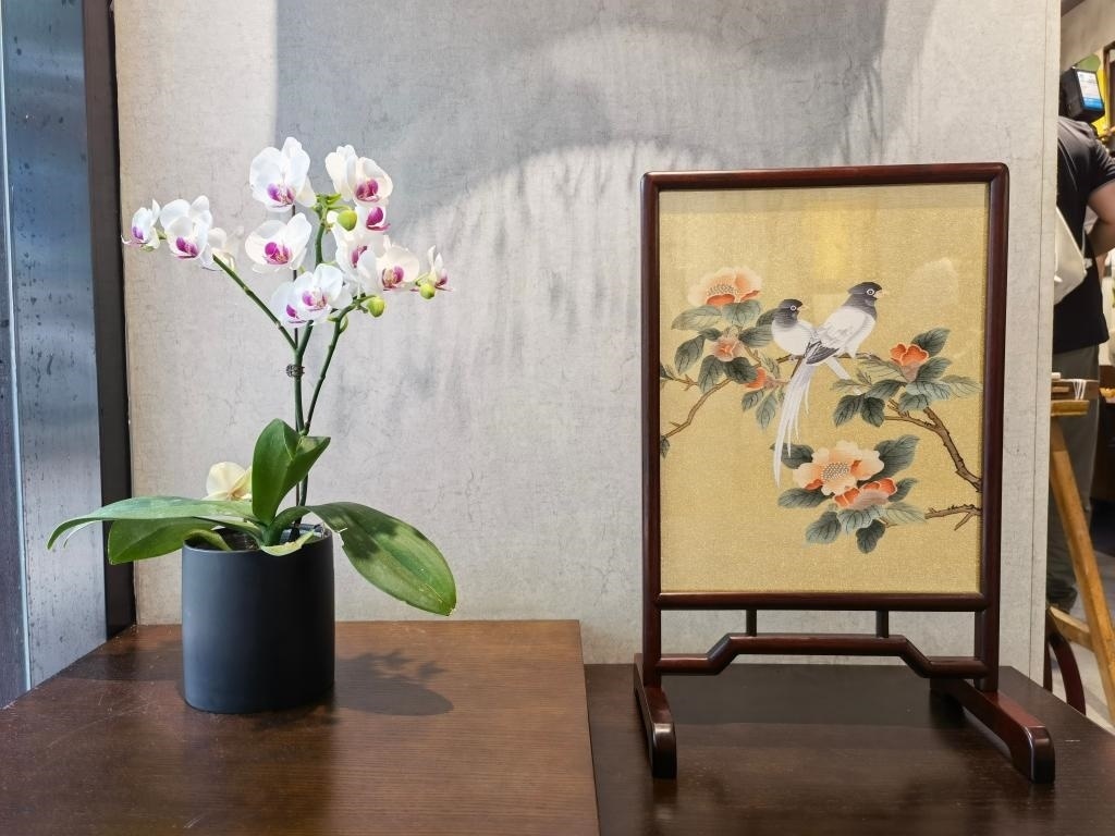 平江路上蘇繡工作室一角。新華社記者 楊依軍 攝