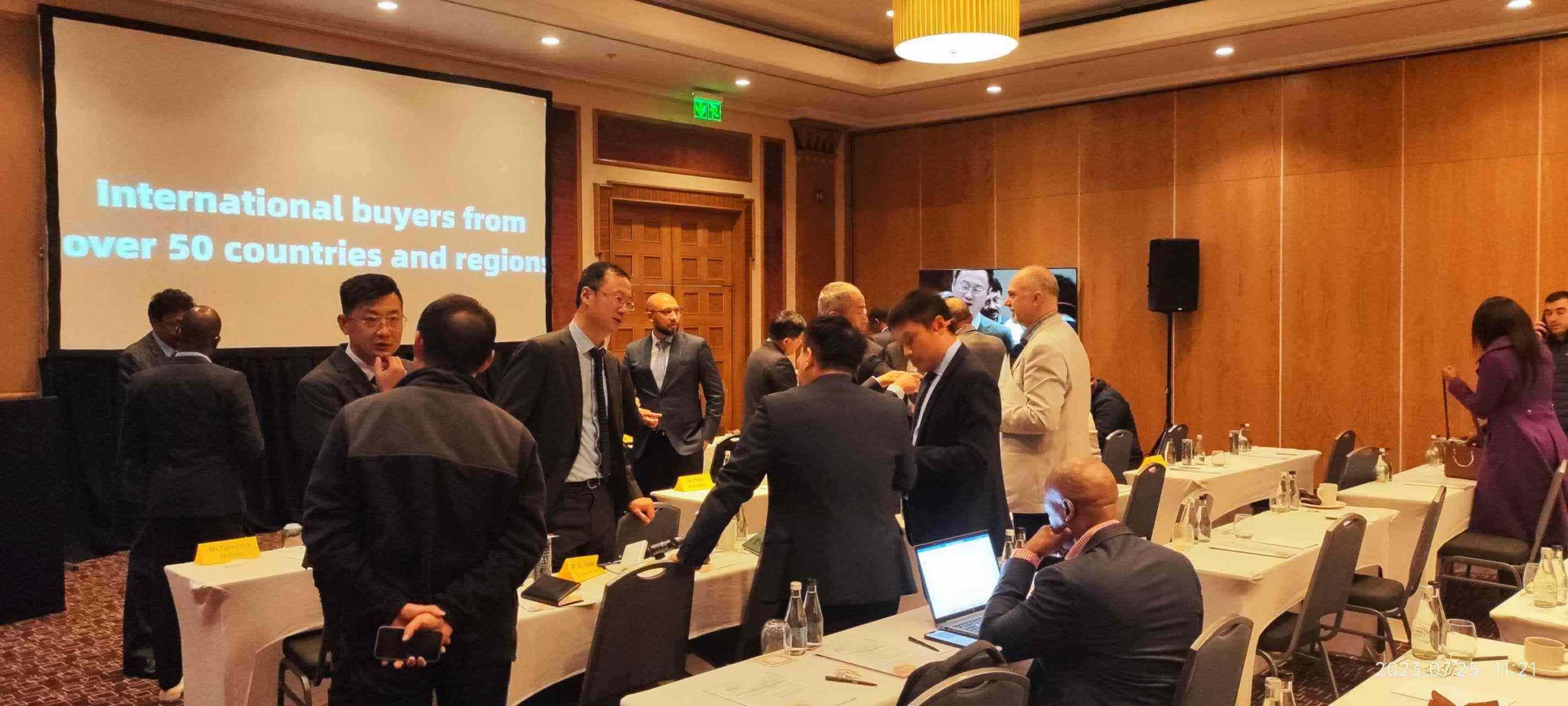 中南企業(yè)現(xiàn)場交流。圖片來源：貿(mào)促會(huì)