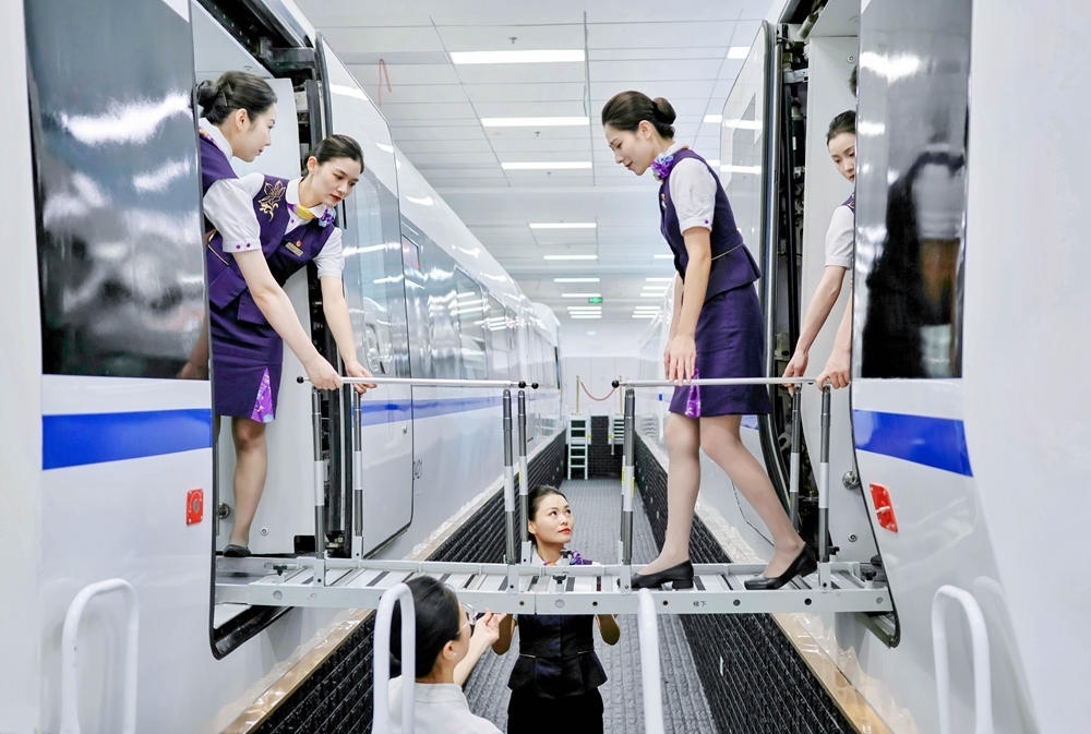 應(yīng)急處置培訓(xùn)。