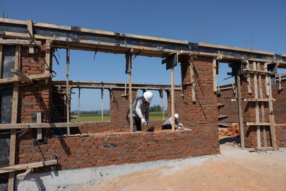 近日拍攝的黑龍江省尚志市老街基鄉(xiāng)龍王廟村。新華社記者 丁海濤 攝