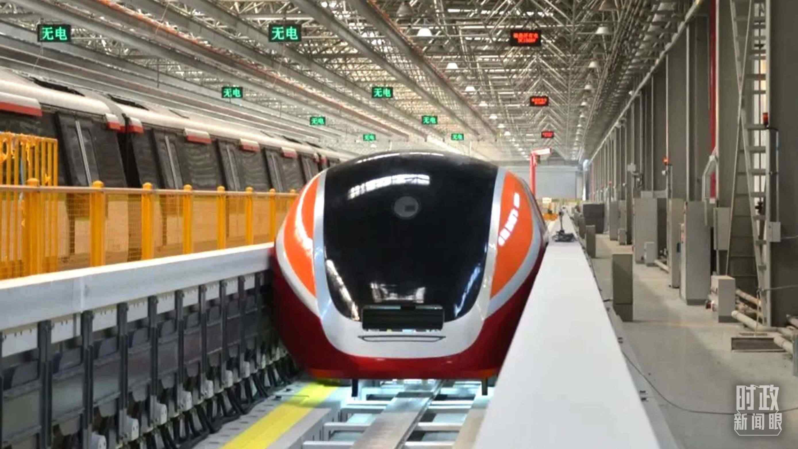 △3月31日，由中國中車自主研制的國內(nèi)首套高溫超導電動懸浮全要素試驗系統(tǒng)完成首次懸浮運行。（圖/中車齊齊哈爾車輛有限公司）