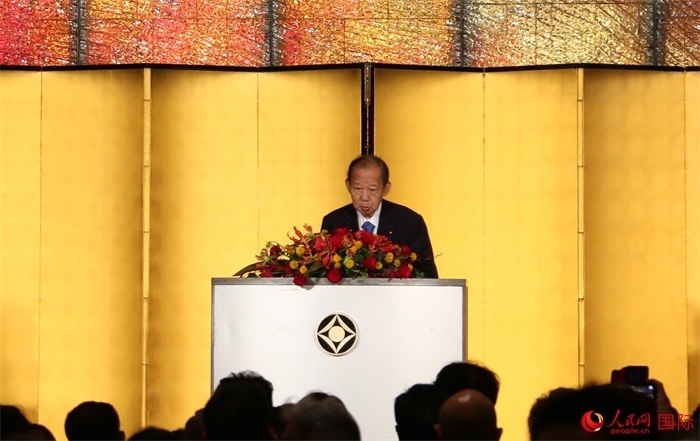 日中友好議員聯(lián)盟會(huì)長(zhǎng)二階俊博發(fā)表致辭。人民網(wǎng) 許可攝