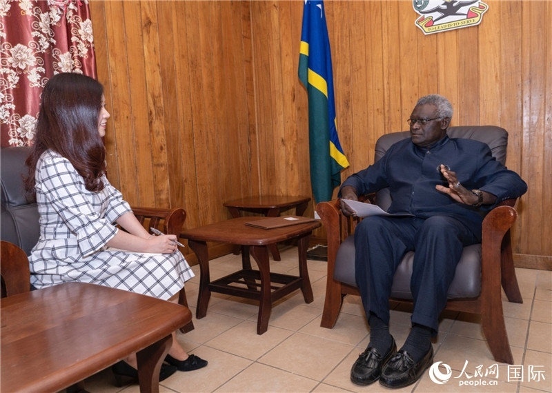 2023年9月14日，所羅門群島總理梅納西·索加瓦雷在首都霍尼亞拉接受人民網(wǎng)記者專訪。人民網(wǎng) 賀吉攝