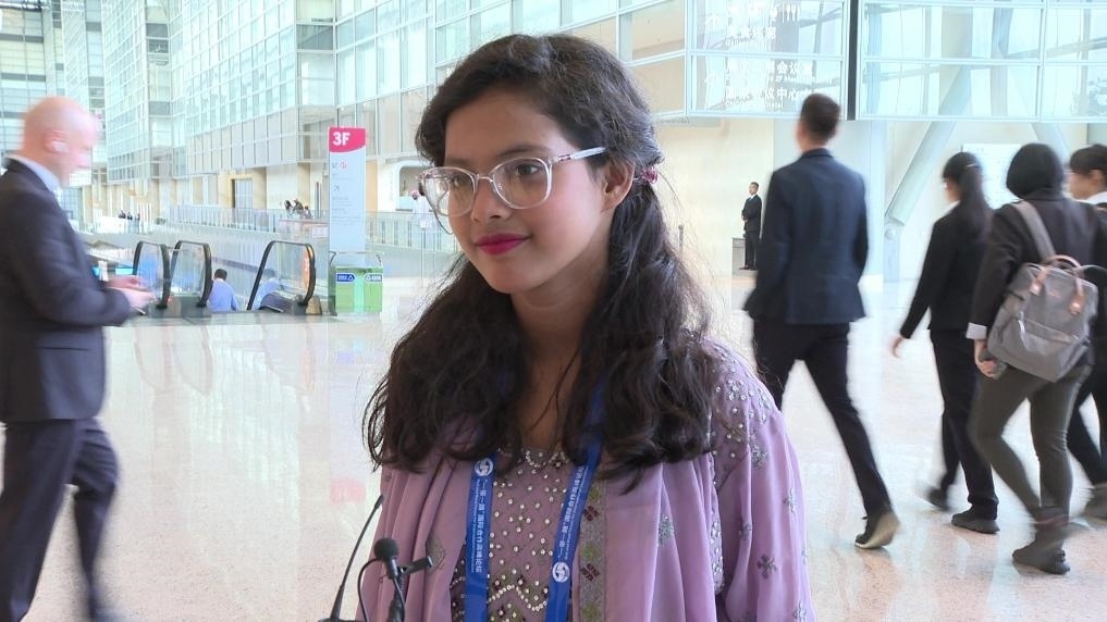 阿里法·沁在參加第三屆“一帶一路”國際合作高峰論壇民心相通專題論壇后接受記者采訪。