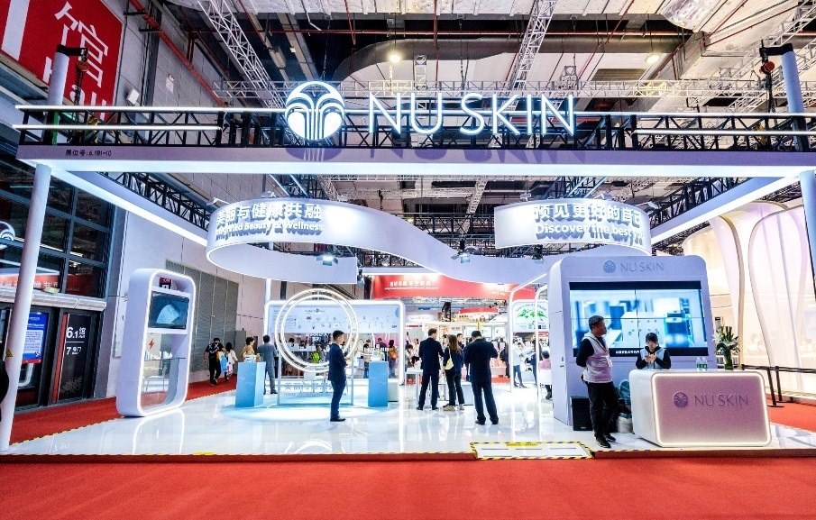 如新展臺。人民網(wǎng)記者 許維娜攝