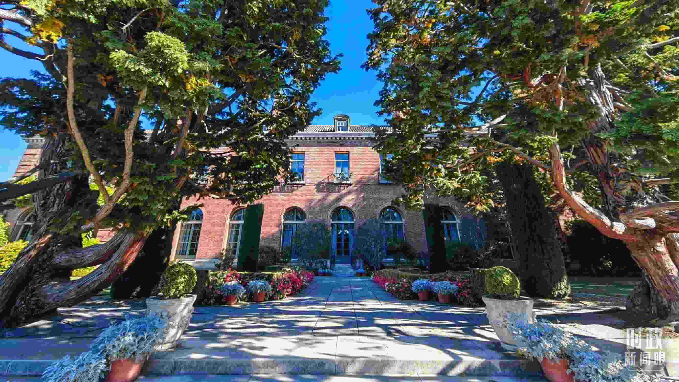 中美元首會晤在斐洛里莊園舉行。（總臺央視記者張曉鵬拍攝）