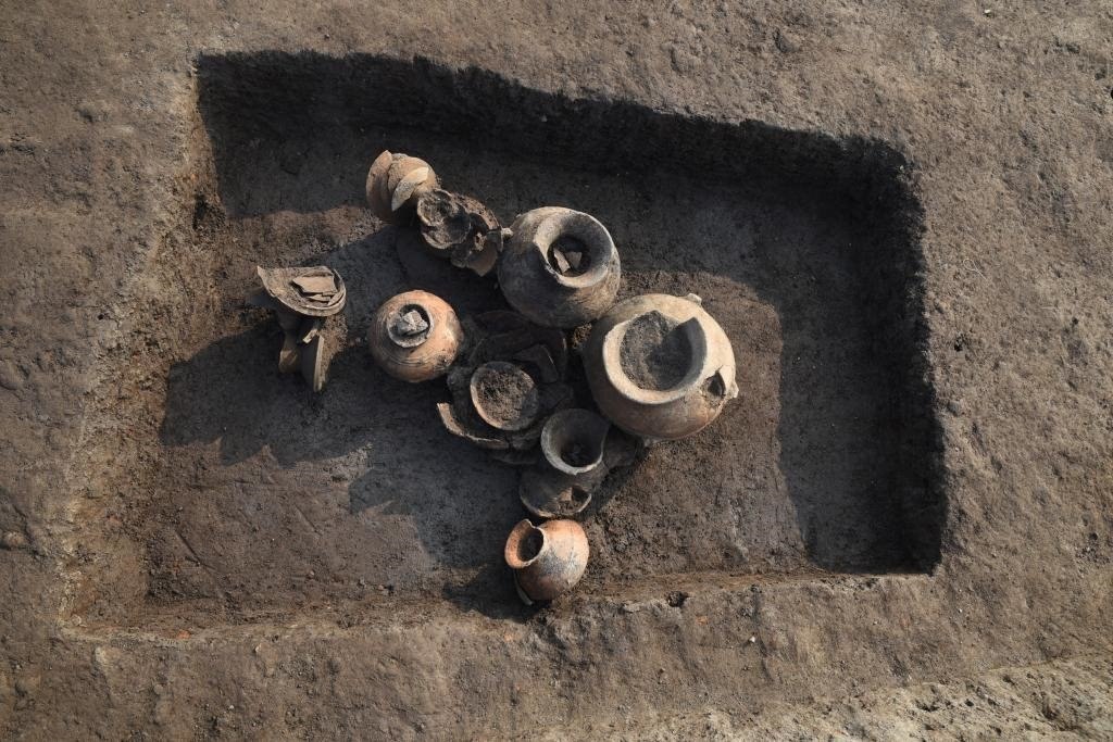 汶溪遺址河姆渡文化晚期墓葬。寧波市文化遺產(chǎn)管理研究院供圖