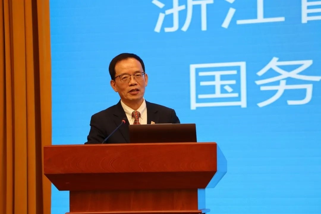 浙江省區(qū)域國別與國際傳播研究智庫聯(lián)盟首席專家、浙江師范大學(xué)非洲區(qū)域國別學(xué)學(xué)部學(xué)術(shù)委員會常務(wù)副主任劉鴻武致辭。主辦方供圖