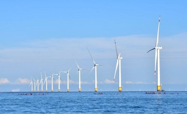 “活在自我設計的經濟模型中”——起底美西方“預期綁架”套路