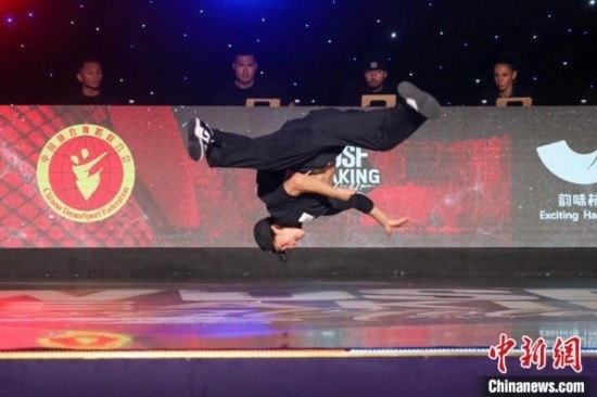 今年7月，首屆亞洲霹靂舞錦標(biāo)賽在拱墅運(yùn)河體育公園體育館舉行。郭天奇 攝