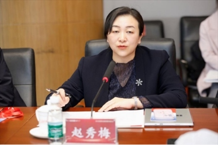 人民網(wǎng)輿情數(shù)據(jù)中心主任、人民在線總經(jīng)理趙秀梅發(fā)言