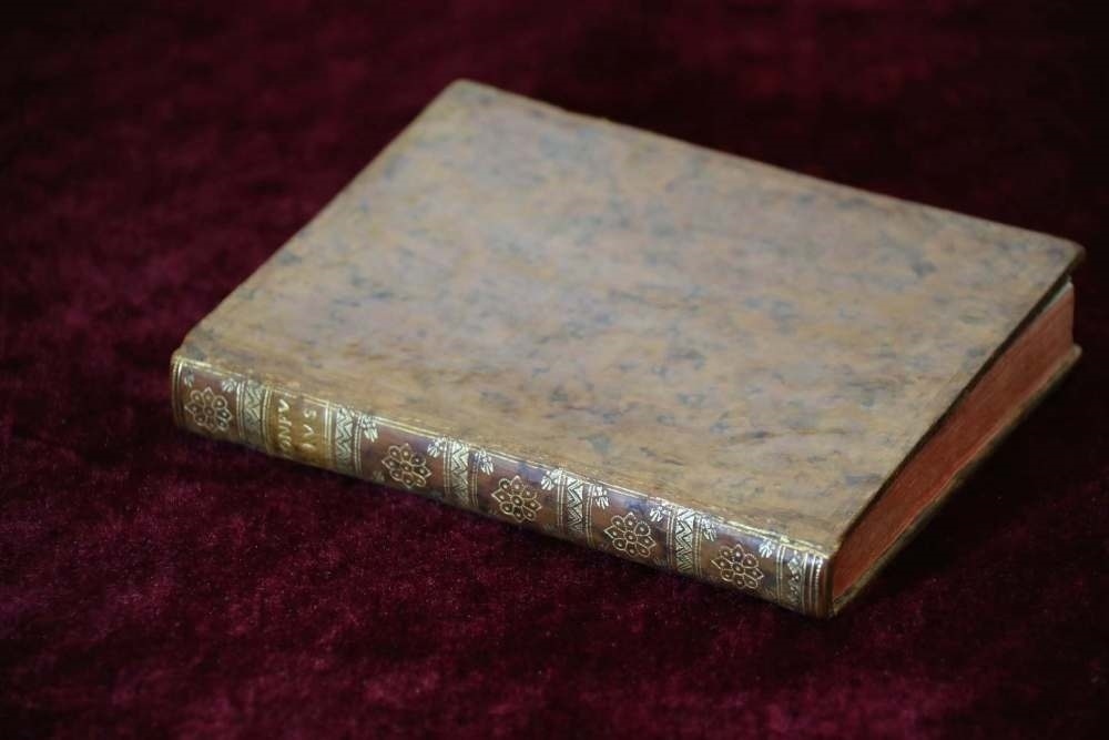 這是典藏于中國國家圖書館的《論語導(dǎo)讀》。