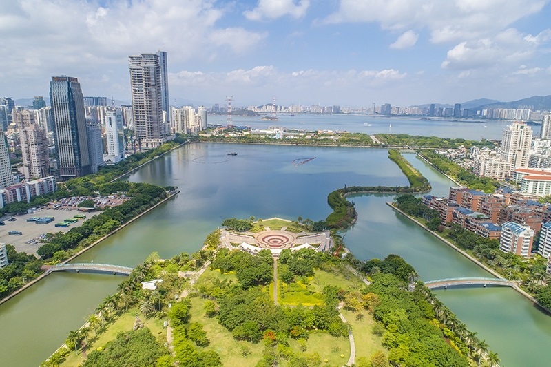 2021年5月15日，廈門，航拍筼筜湖，景色優(yōu)美。