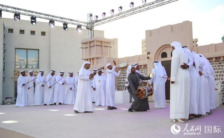 阿拉伯歌舞表演。人民網(wǎng) 塔里克·易卜拉欣攝