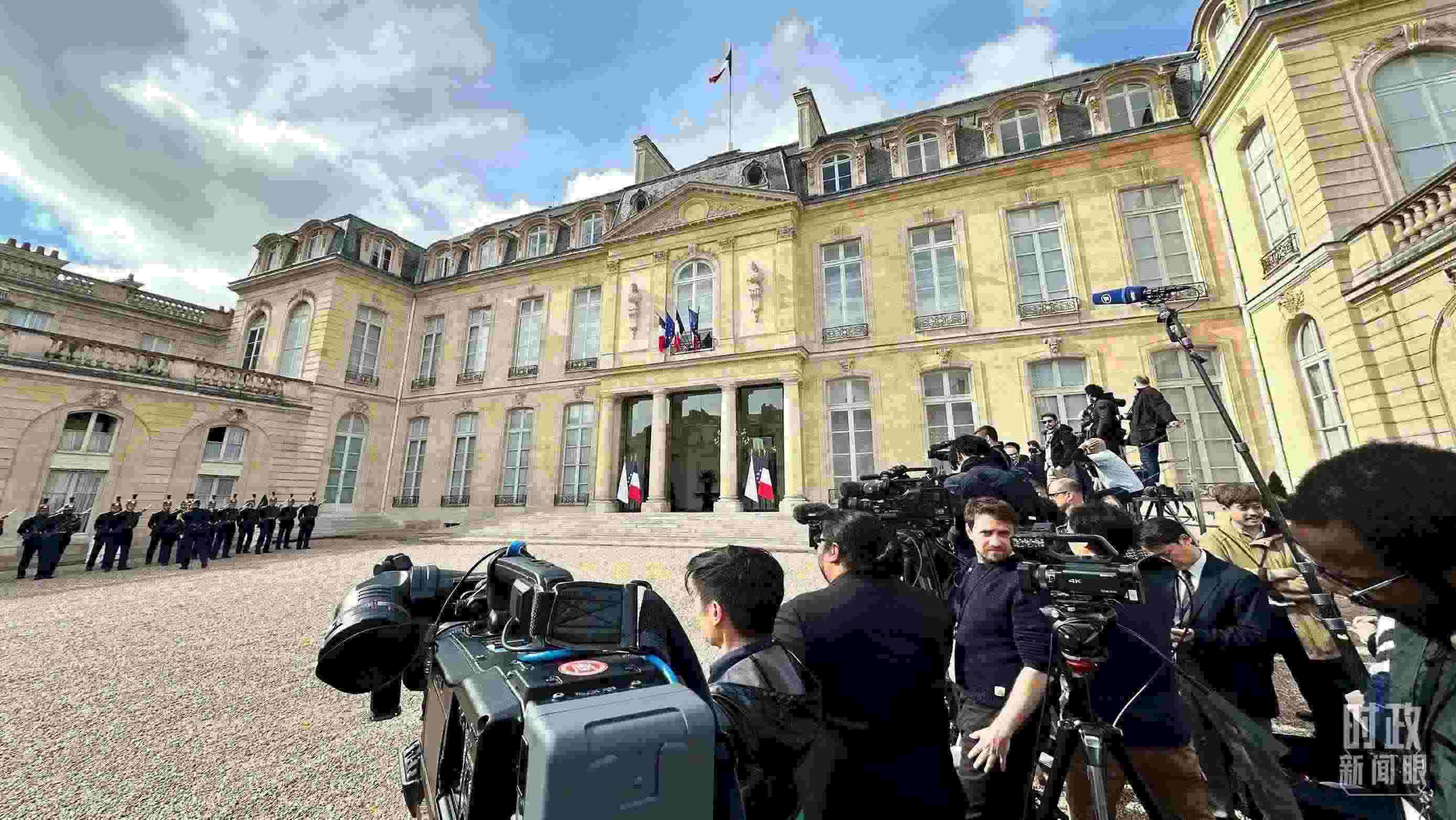 △愛麗舍宮。（總臺(tái)央視記者關(guān)舟拍攝）