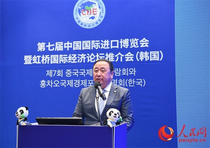 中國國際進(jìn)口博覽局黨委書記、副局長孫成海致辭。 人民網(wǎng) 程安康攝