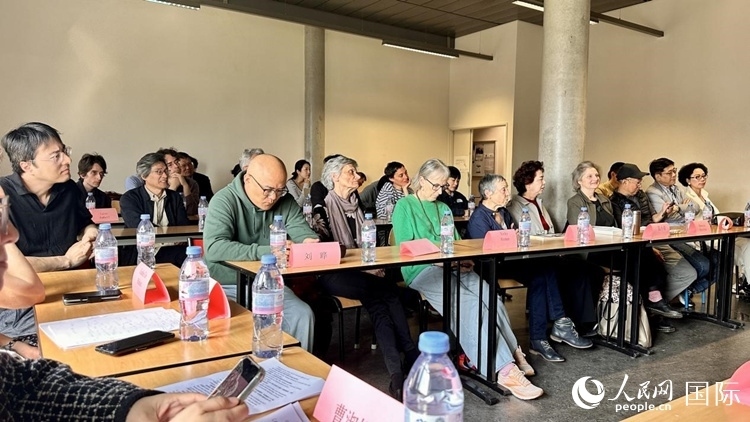 “國際青年文學(xué)共讀”活動現(xiàn)場。人民網(wǎng)記者 于超凡攝