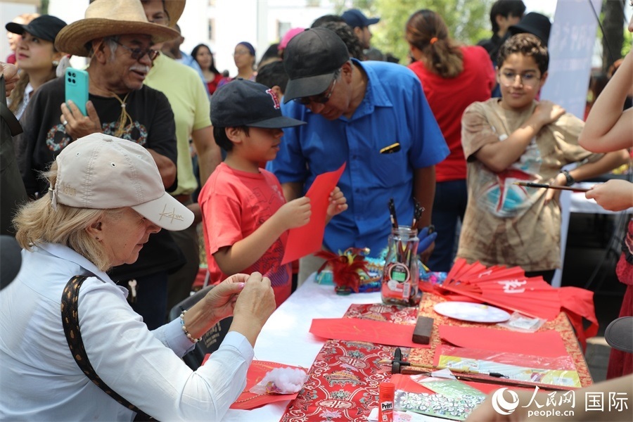 活動(dòng)現(xiàn)場。人民網(wǎng) 埃內(nèi)斯托·多明戈斯攝