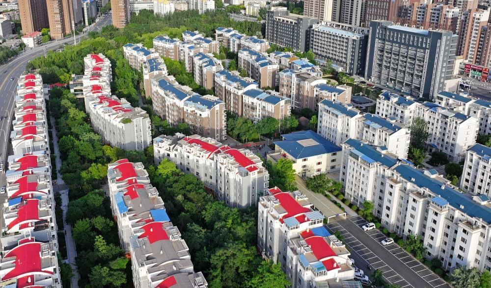 6月19日拍攝的長(zhǎng)城花園社區(qū)（無(wú)人機(jī)照片）。