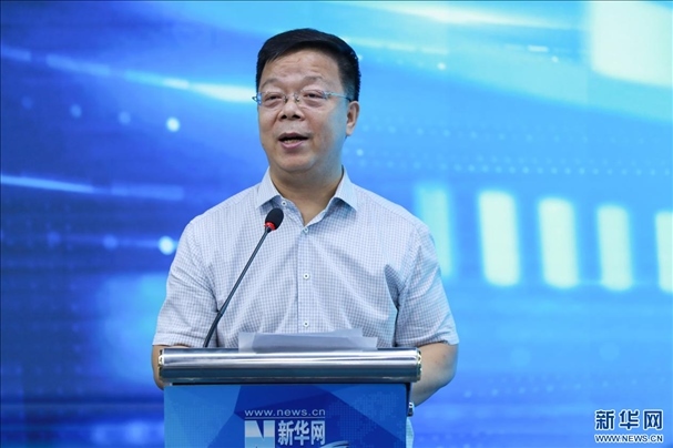 新華網(wǎng)黨委常委、董事、副總裁劉加文致辭