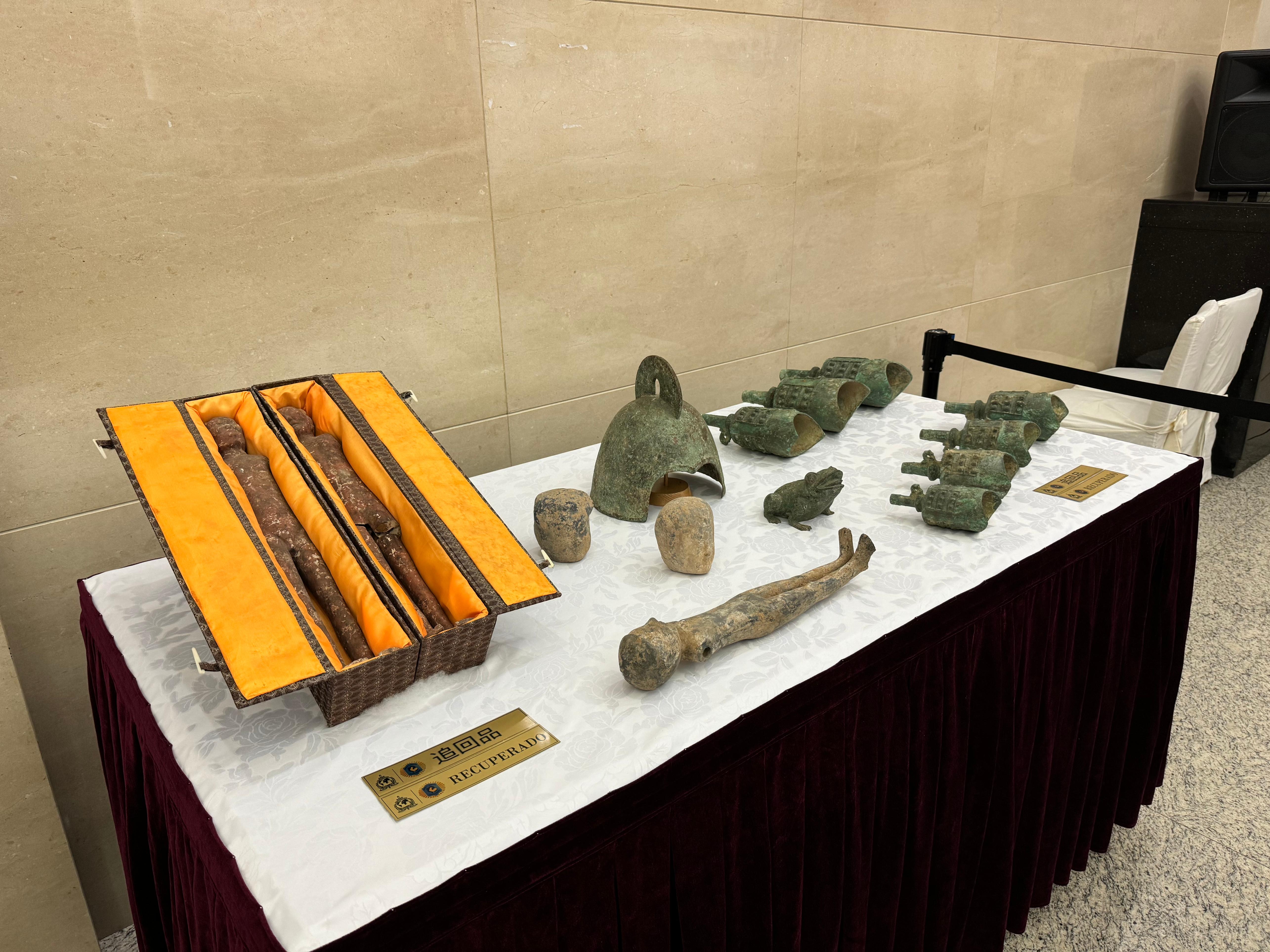 阿根廷返還的14件文物藝術(shù)品。國家文物局供圖