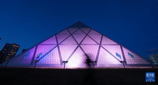 這是7月2日在哈薩克斯坦首都阿斯塔納拍攝的和平和諧宮。新華社記者 王建華 攝