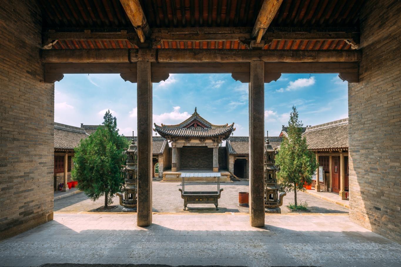 高平市王報村二郎廟金代戲臺。蘇唐詩攝