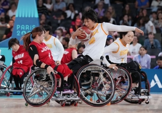 巴黎殘奧會｜“撞車、摔倒，我們都習慣了”