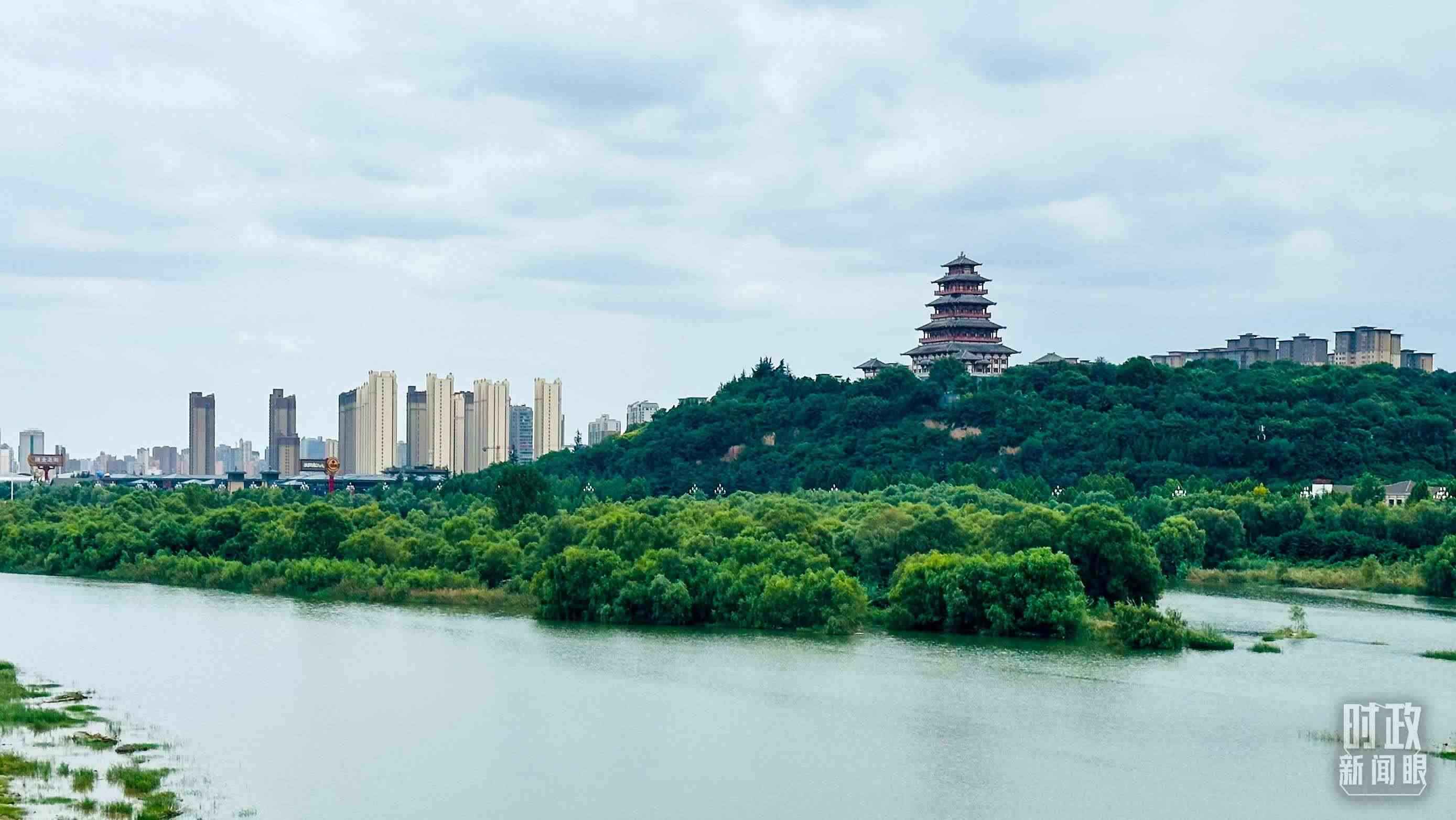 △黃河的第一大支流——渭河。（總臺(tái)央視記者范一鳴拍攝）