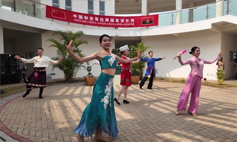 舞蹈《美麗中國》。內(nèi)圖大學(xué)孔子學(xué)院供圖