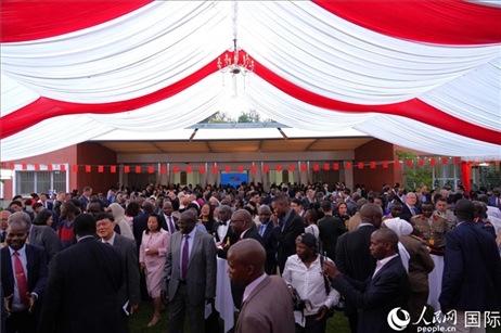 國慶招待會現(xiàn)場。人民網(wǎng)記者 黃煒鑫攝