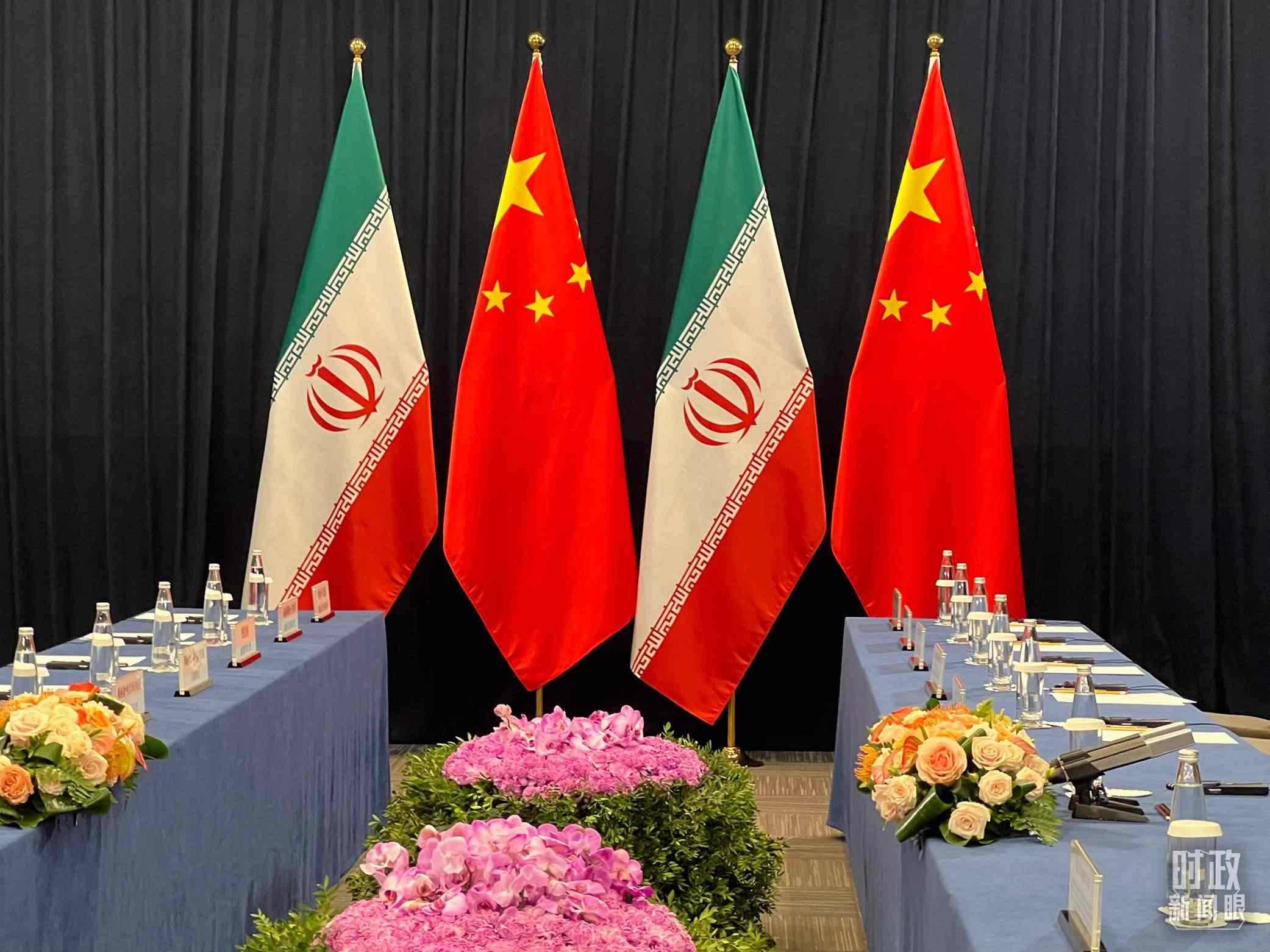 △ 中伊領(lǐng)導(dǎo)人會見開始前的現(xiàn)場。（總臺央視記者楊新禹拍攝）