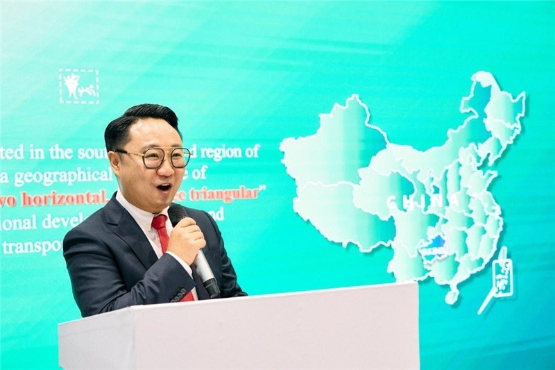 “中國館”貴州旅游推介會(huì)現(xiàn)場介紹。楊浩鵬