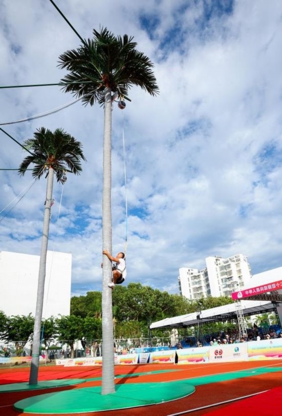 11月23日，海南隊選手曾祥天在比賽中。新華社記者 楊植森 攝