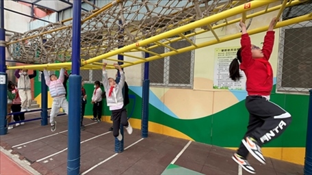 孩子從。校方供圖