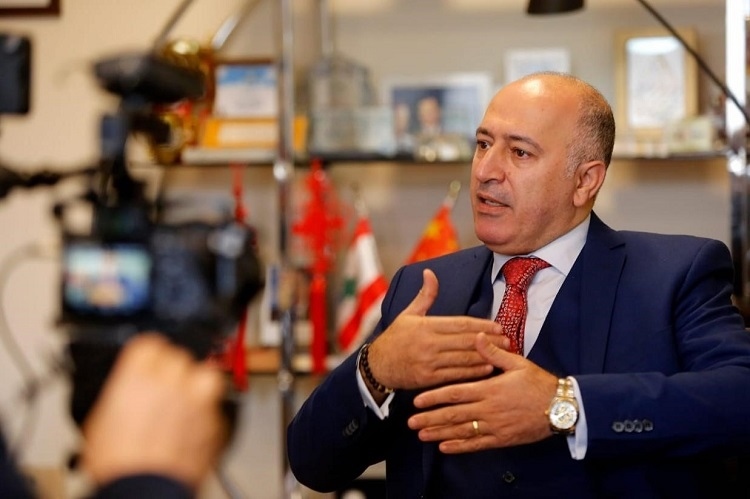 瓦里夫·庫邁哈在接受采訪。受訪者供圖