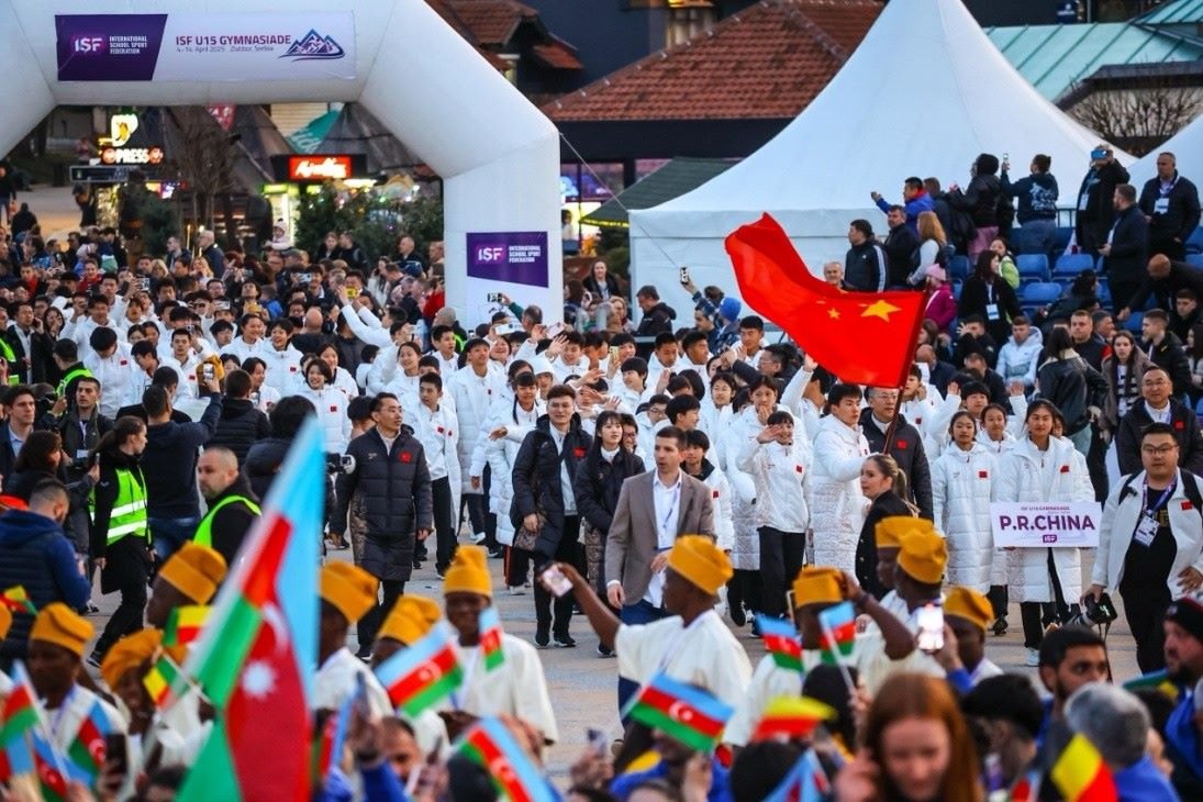 中國中學(xué)生體育代表團(tuán)在開幕式上入場。圖片來源：中國中學(xué)生體育代表團(tuán)