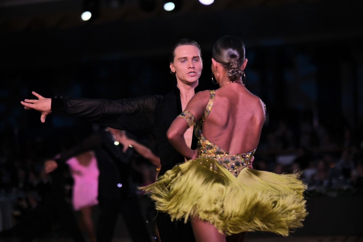 第七屆“克里姆林宮杯”國標(biāo)舞錦標(biāo)賽現(xiàn)場。于子恒攝