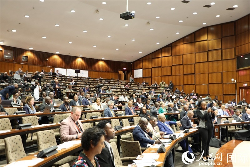 圖為對(duì)話會(huì)現(xiàn)場(chǎng)。人民網(wǎng)記者 戴楷然攝